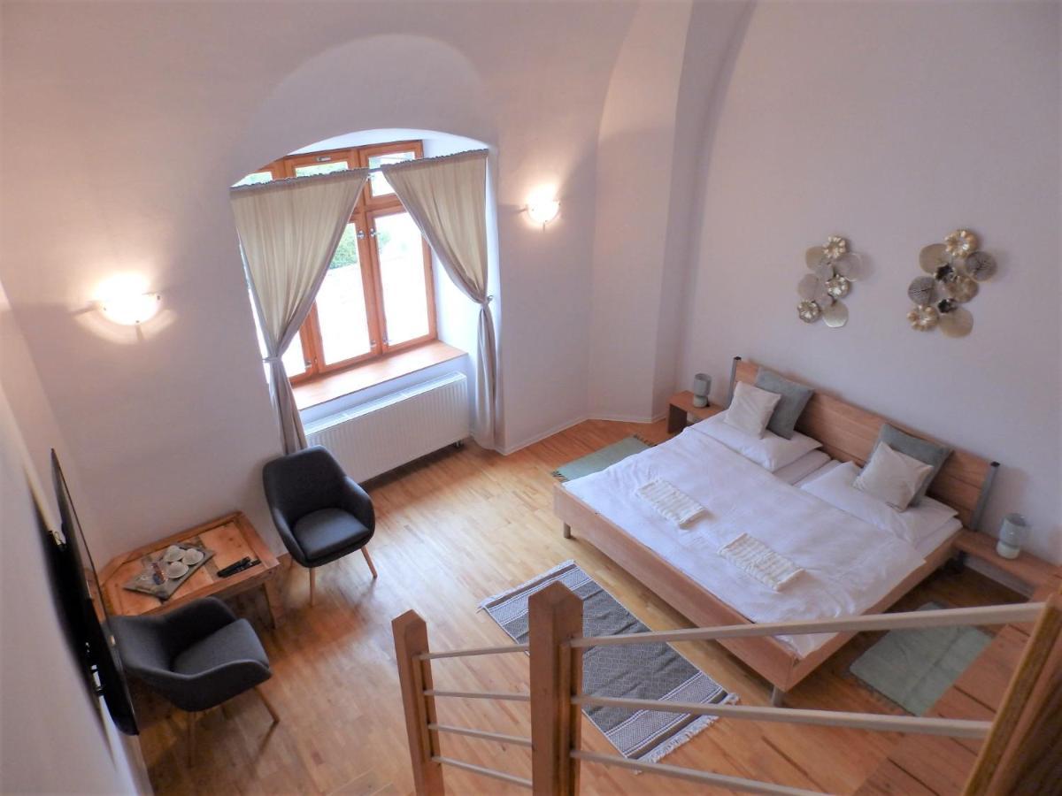 Bed & Breakfast Hugo Plesivec Eksteriør bilde